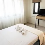 Venetia Luxurious *