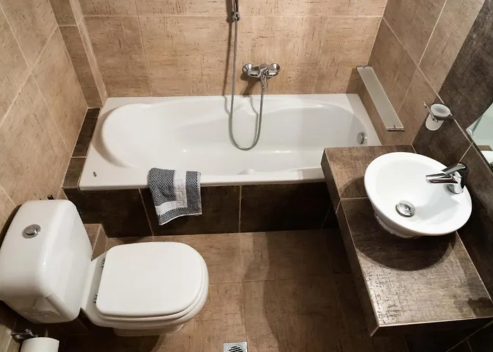 Venetia Luxurious